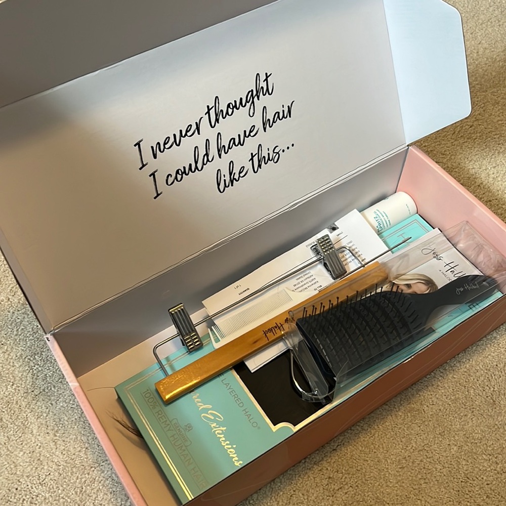 Halocouture 18” layered extensions.